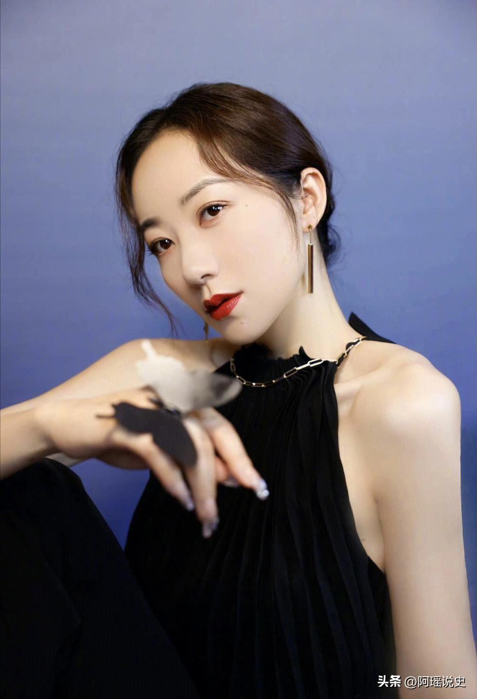 表面是普通女星实际是富豪千金,盘点娱乐圈中家世显赫的五位女星