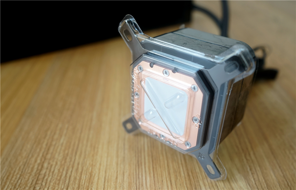 体验海盗船LCD冷头——Z690Hero+TUFGaming3070Ti+迎广515装机记