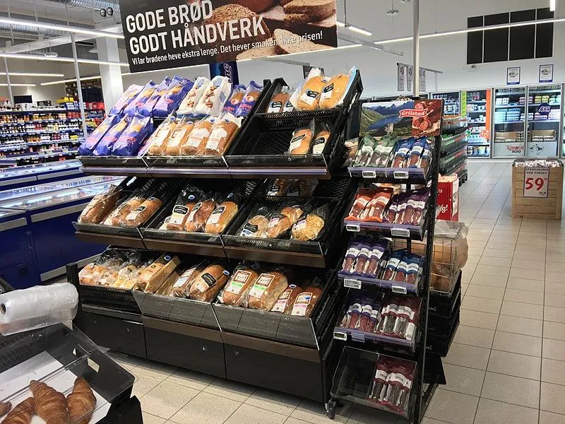 超市面包硬了,超市里的面包为什么特别软