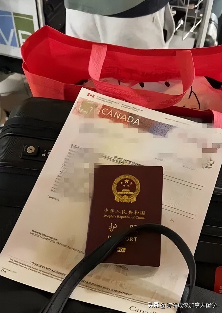 新航线：Kaylee同学搭乘海航从深圳直飞温哥华入境加拿*纪大**实