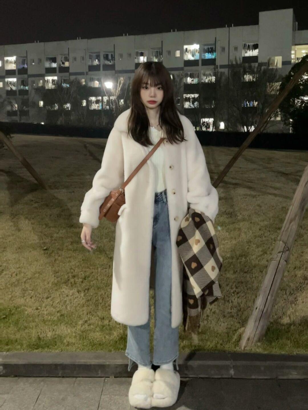 舒适薄绒外套,羊羔绒外套穿搭保暖