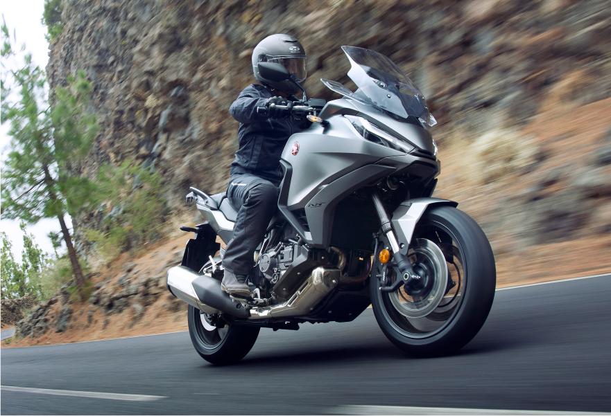 本田nt1100旅行摩托车试驾,本田nt1100摩旅版官方价格