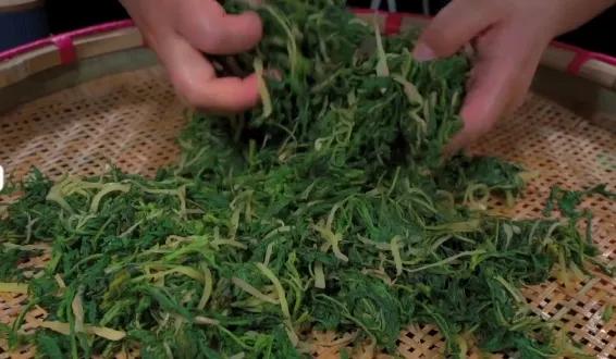 艾叶和麻糖一起蒸来吃有什么好处,蒸艾叶和姜蒸多长时间