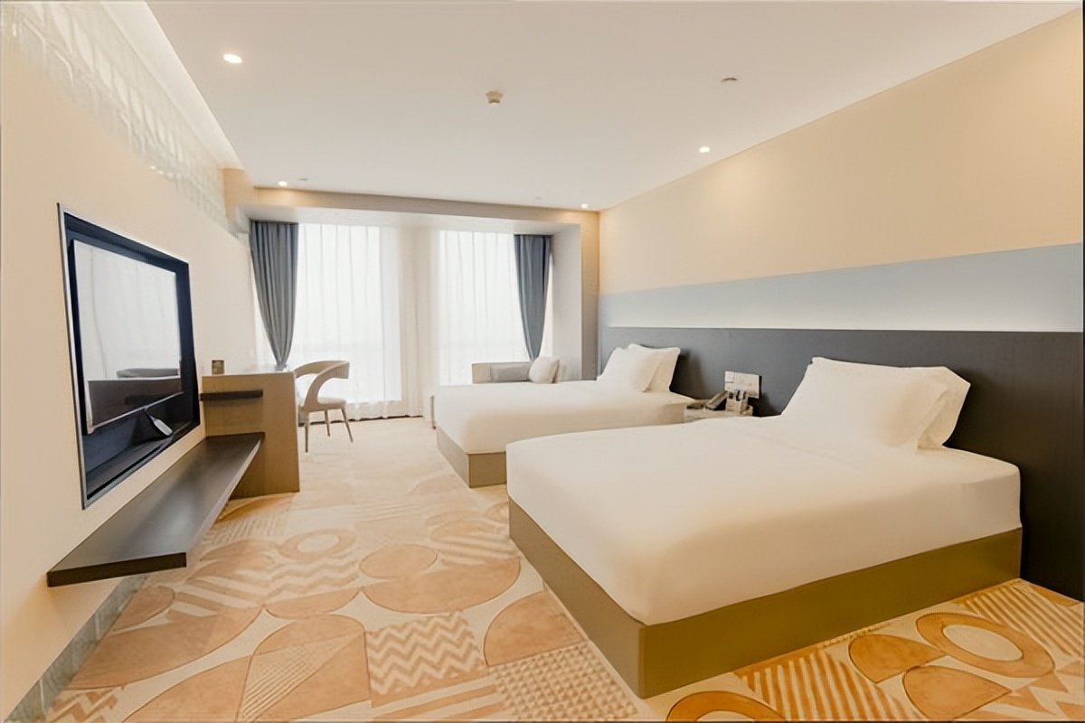 鹏客假日酒店价格,珠海星住酒店