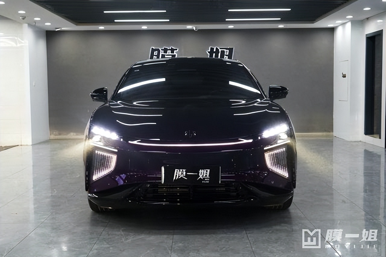 汽车贴车衣下雨水珠流不掉,贴了车衣下雨了怎么办