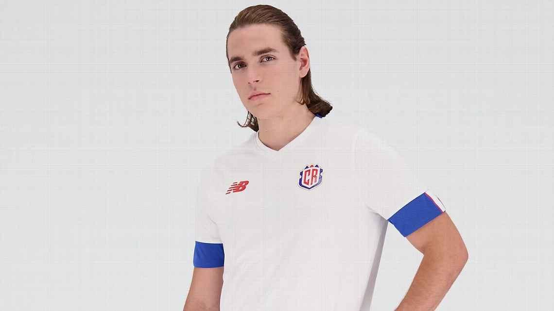 2022年世界杯球衣排名：卡塔尔的每一件球衣都被评估为加冕冠军