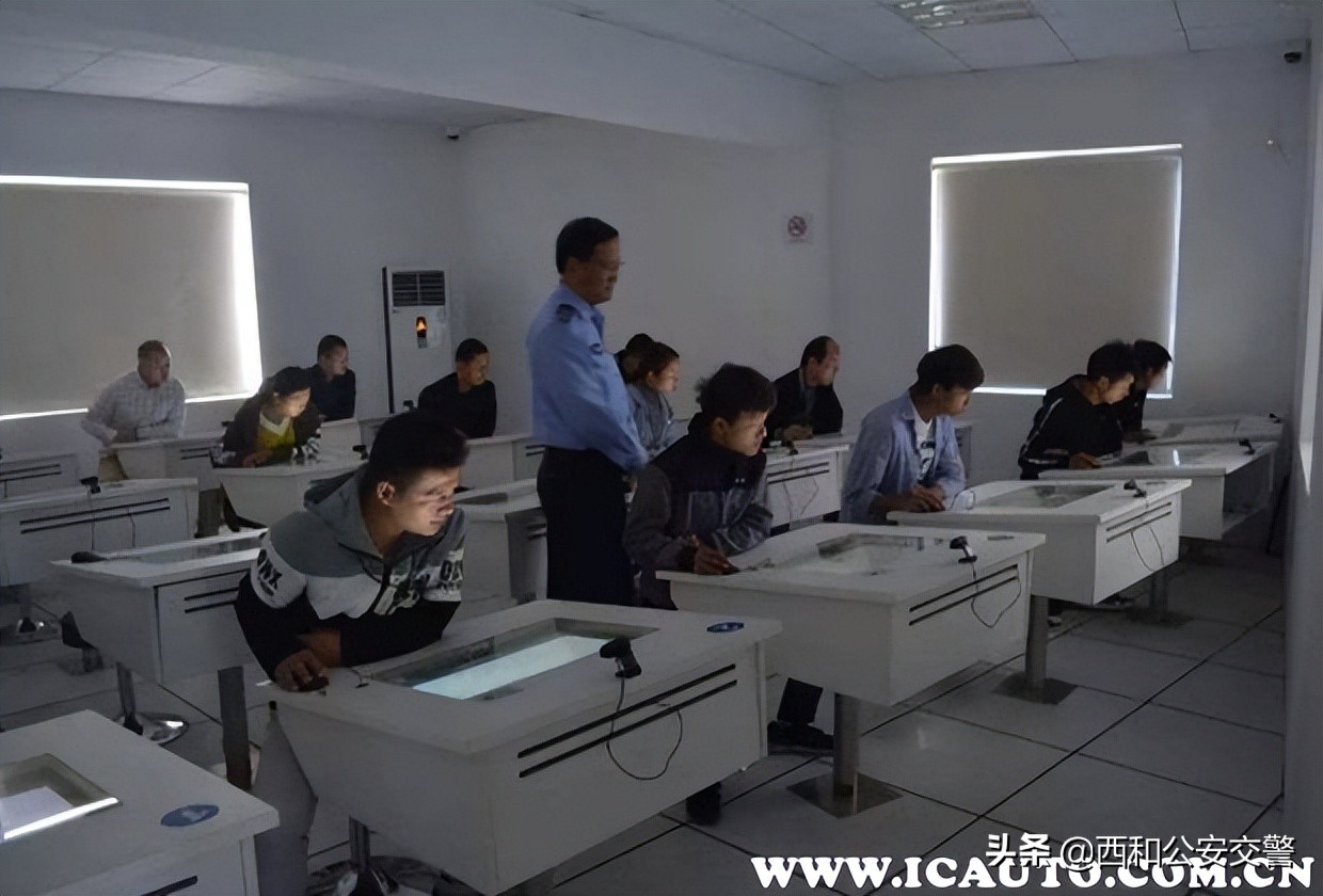 驾驶证被扣12分应该如何处理,驾驶证扣满12分多久可以恢复12分