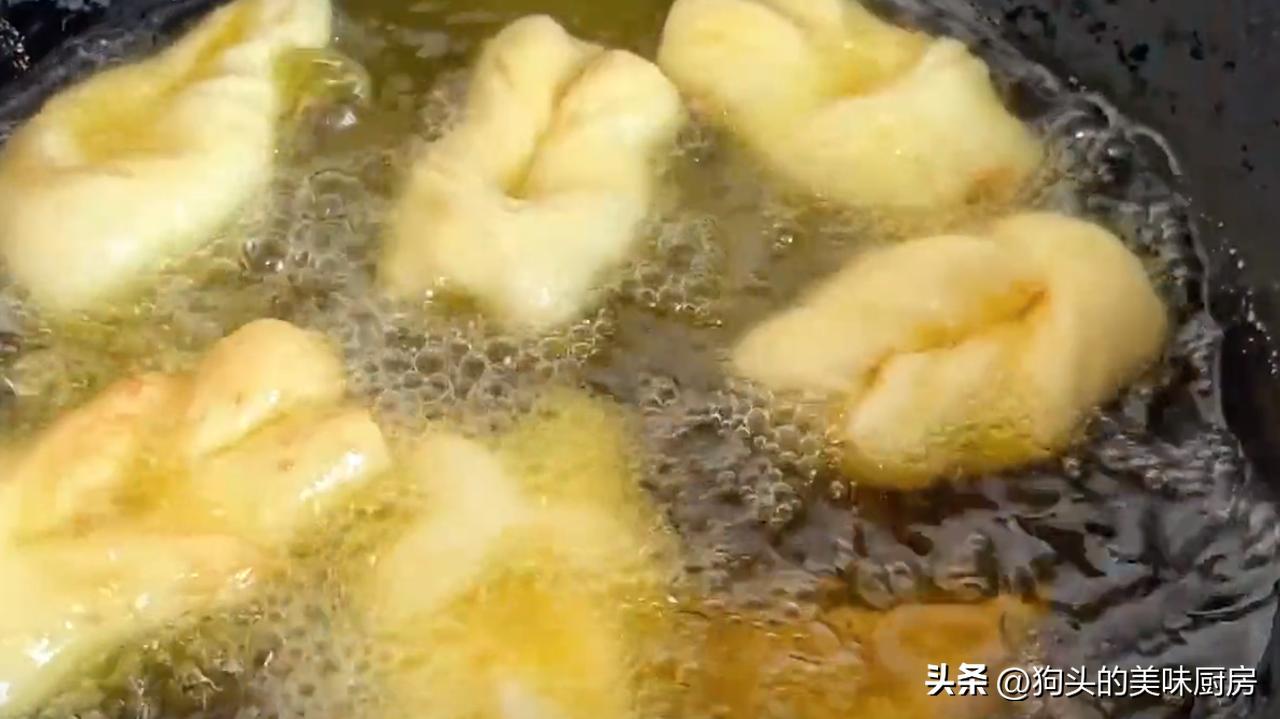 面粉做甜果子怎么做的呀,如何让面粉做的炸果子超级软