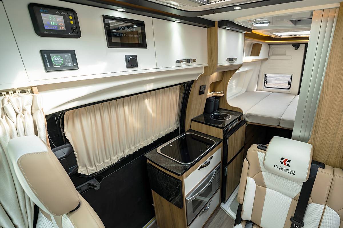 中凯星动b510房车,中凯星动b520房车试驾
