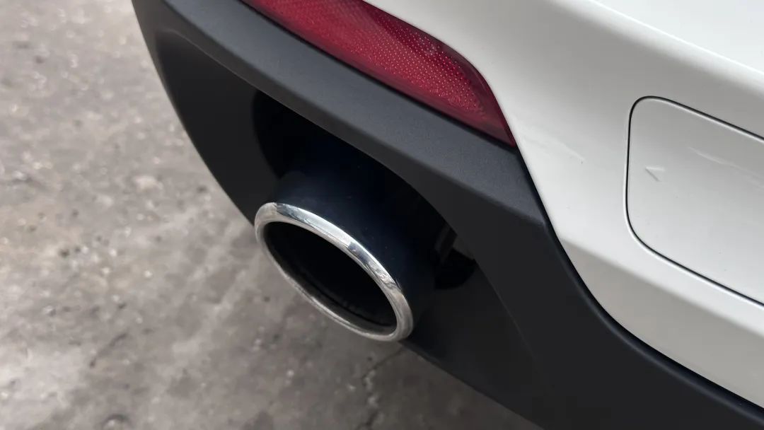 宝马x5老改新二手出售五万左右,宝马x5整车全部翻新要多少钱