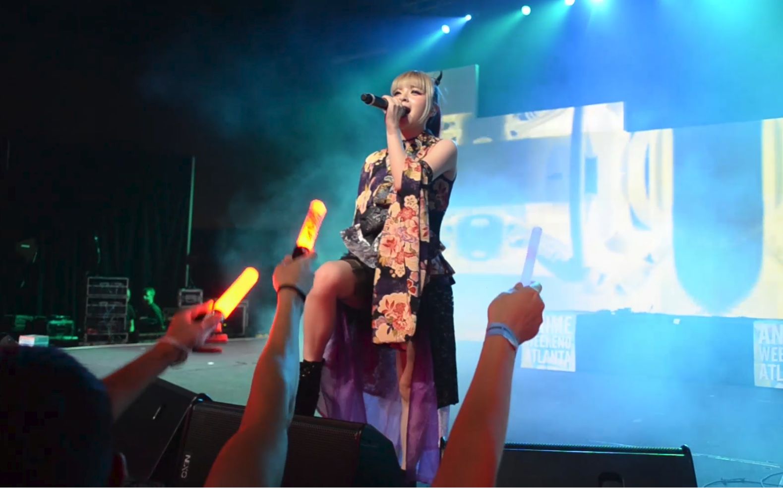 美依礼芽在中国有多火,美依礼芽在中国挣钱了吗