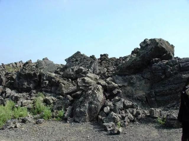 中国的湖泊哪个最深,中国最深的湖是哪个地方呢