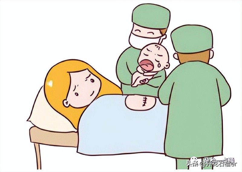 产房妈妈躺产床恐惧全身发抖,产房紧张发抖