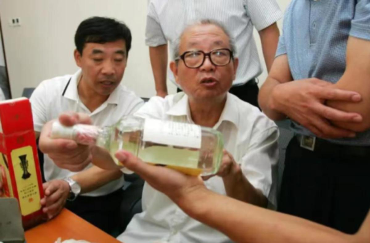 街边高价回收老酒是什么套路,收老酒怎么挣钱