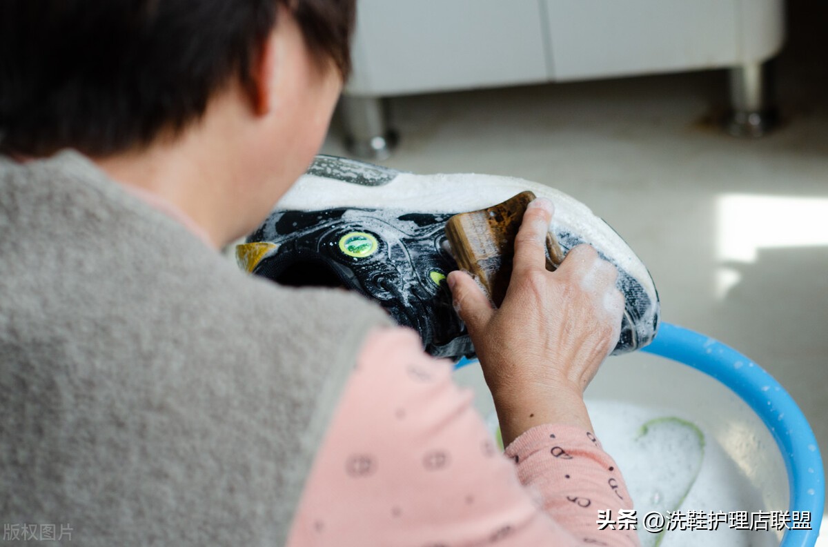 80后面临着上有老下有小,有什么做小本生意创业的路子