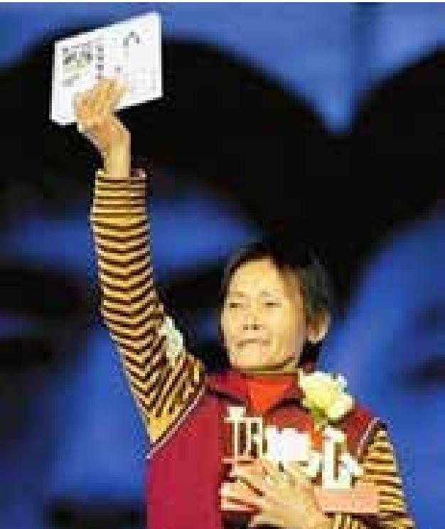 小悦悦事件陈贤妹,陈贤妹给钱小悦悦家人