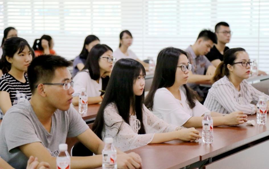 去国外留学镀金选哪里,出国留学镀金的时代过去了么