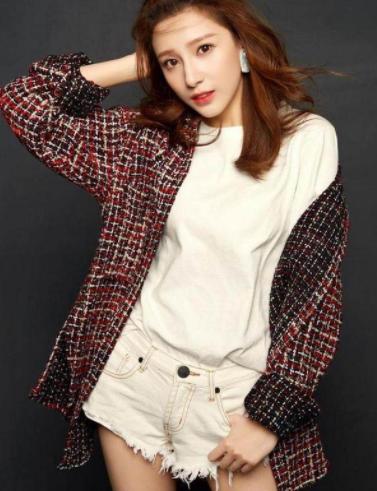 今年春晚主持人马凡舒个人简历,春晚主持人马凡舒收入