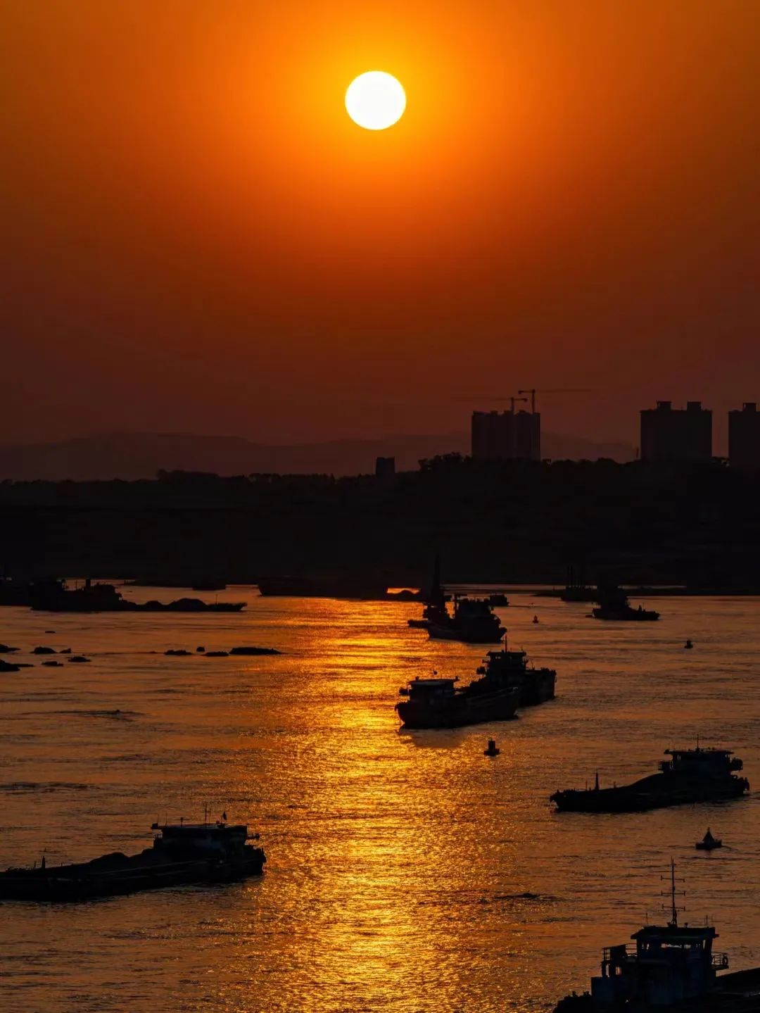 回到小县城朝九晚五,回归朝九晚五的生活