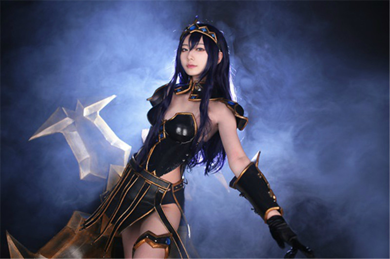 lol手游皎月3.4强度,英雄联盟手游皎月大招亚索能接吗