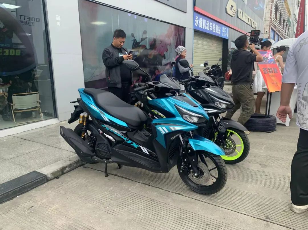 吉铭倒三轮摩托车175,吉铭推出坦途tt300小视频