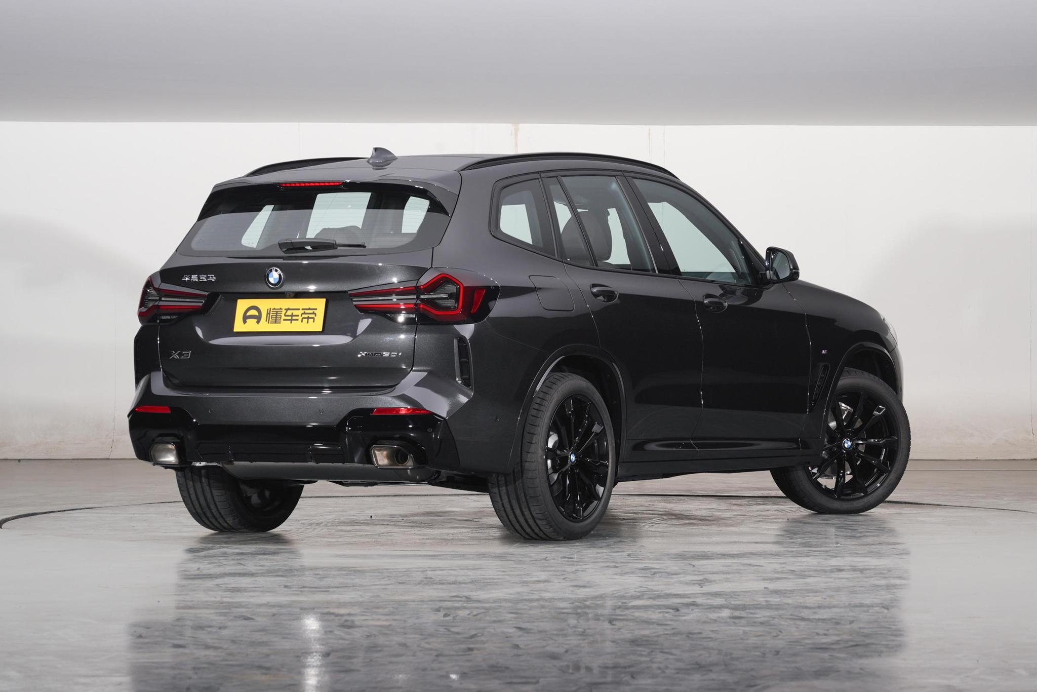 宝马x3新款2022款和奔驰glc300l,2022款宝马x330i领先试驾视频