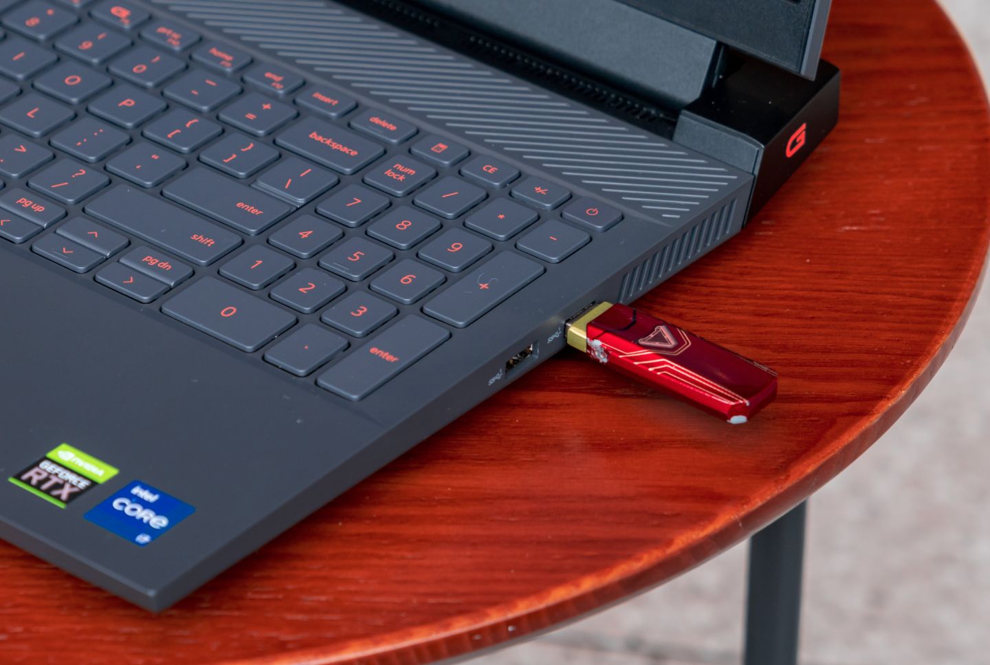 dell游匣g162022加装固态硬盘,戴尔游匣g15加装固态硬盘详细步骤