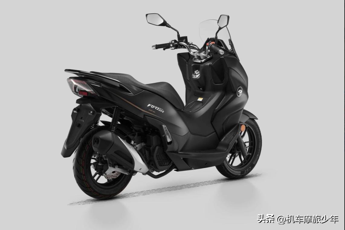 qjmotor发布哪几款踏板,qjmotormt150踏板测评