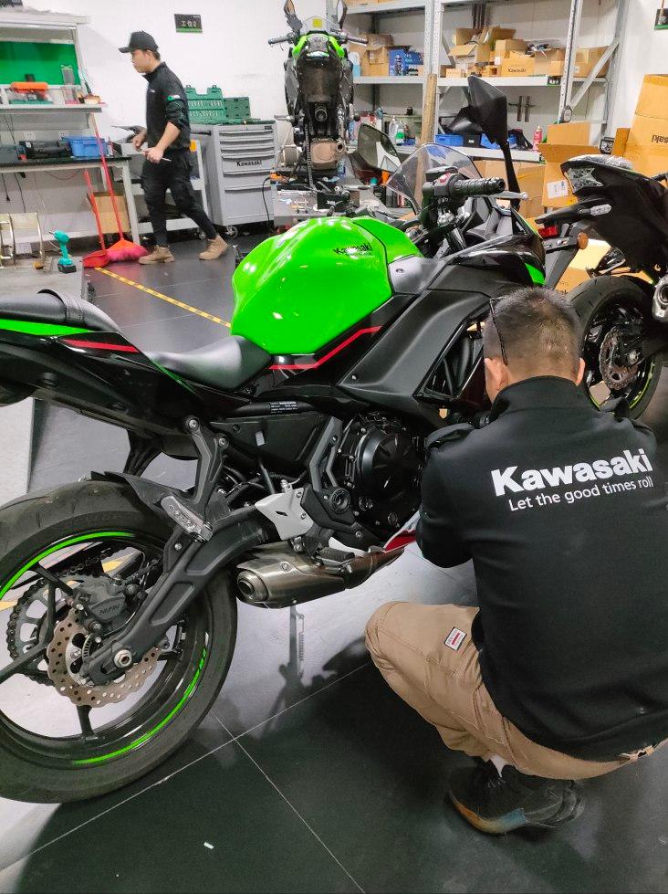 川崎忍者650骑二三百公里适合吗,川崎忍者650原版极速多少