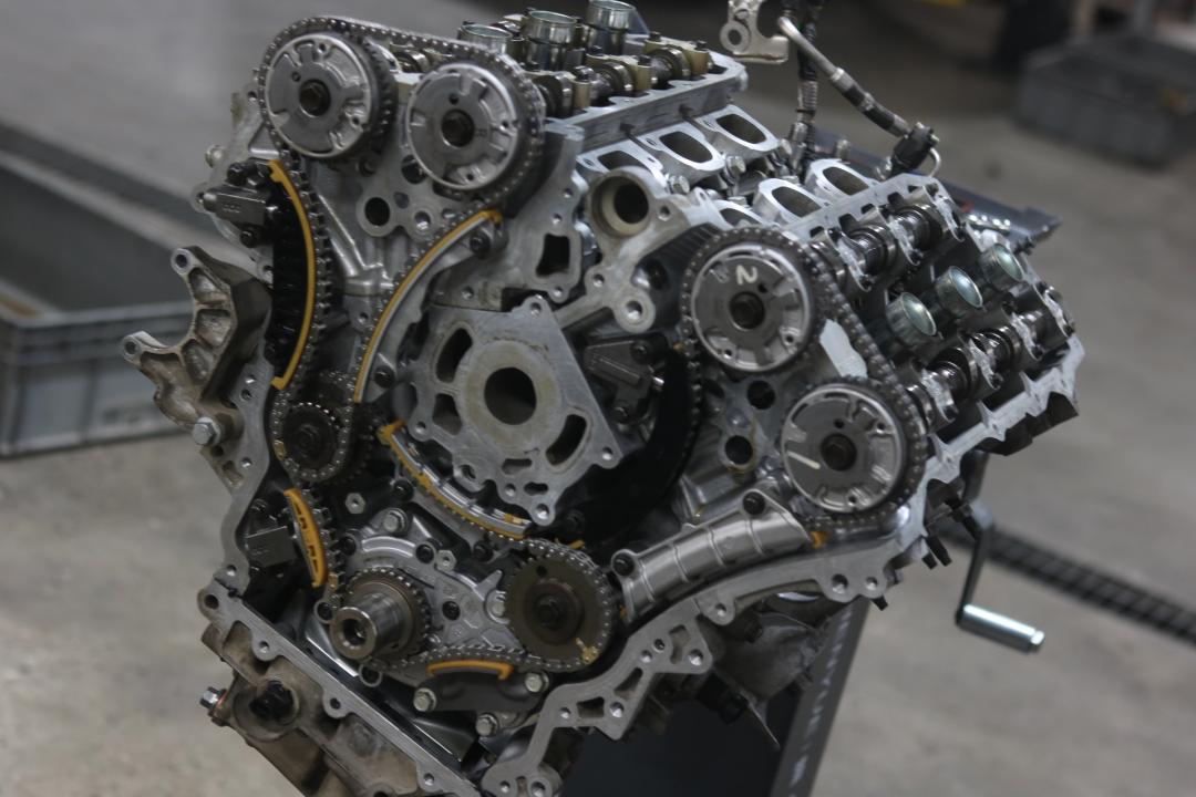 破烂的车变成新车,破烂的车子翻新