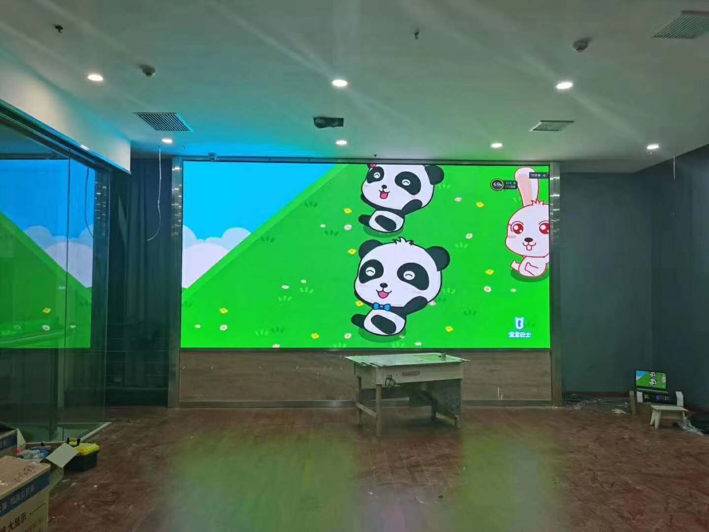 健身馆led全彩显示屏如何安装,健身中心led全彩显示屏本地厂家