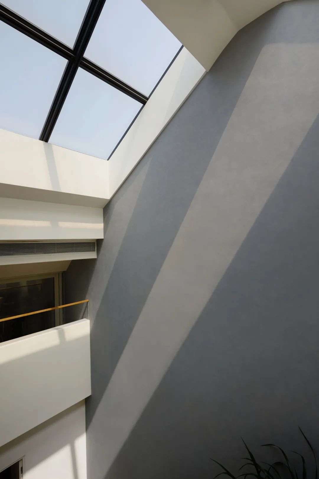 深圳一家六口给别墅装上大蚊帐,深圳一家六口别墅