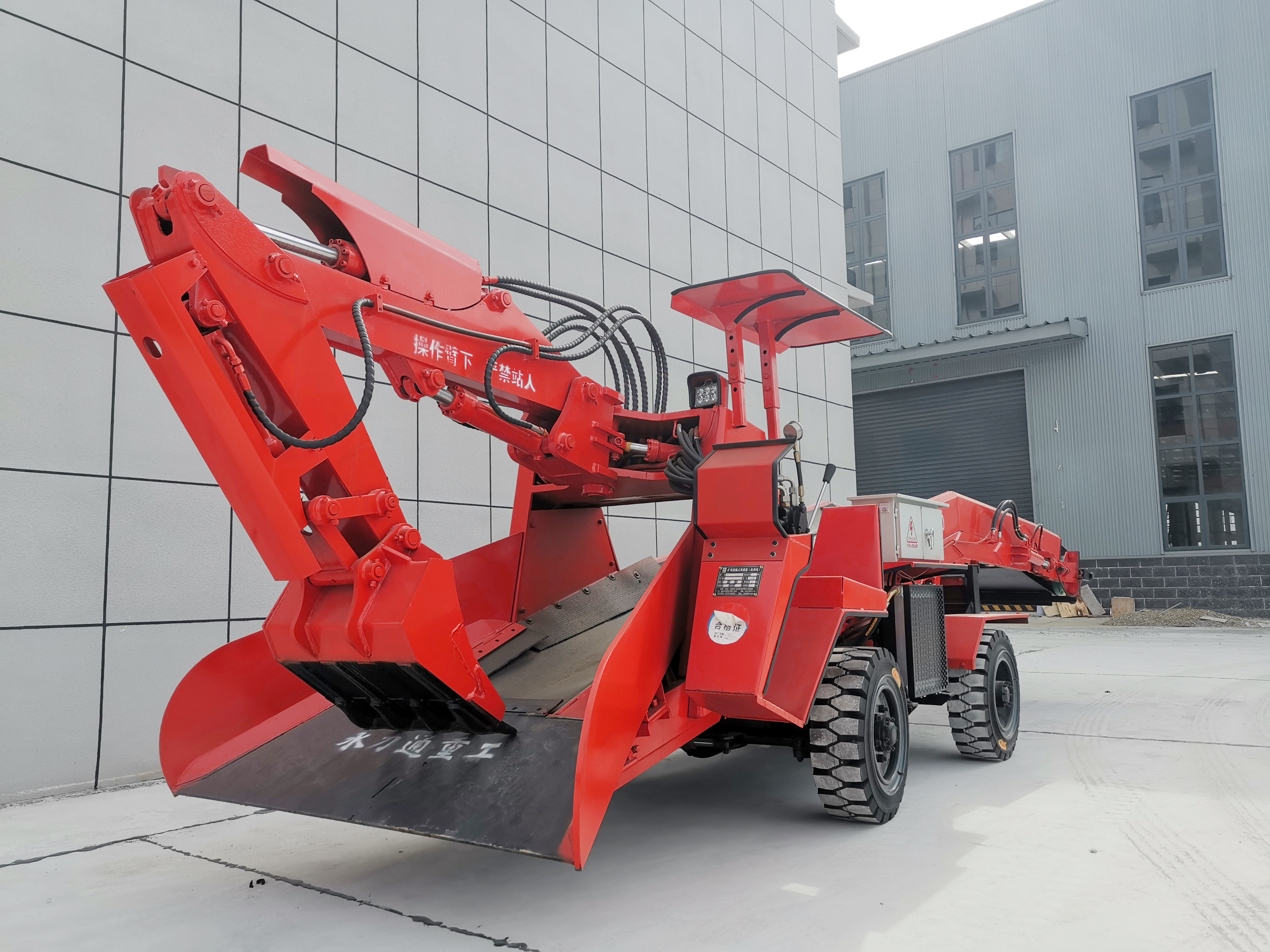 哪家小型扒渣机的质量最靠谱？单纯比价格肯定是不行的