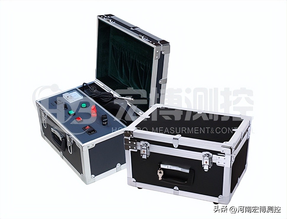 挂电缆式带电检测仪,电缆故障测试仪和带电电缆识别仪