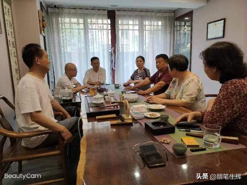 有人说，喻善平老师是一团火