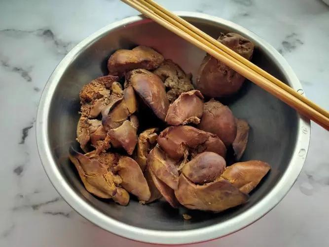 鸡肝忌食什么,鸡肝为什么不建议多吃