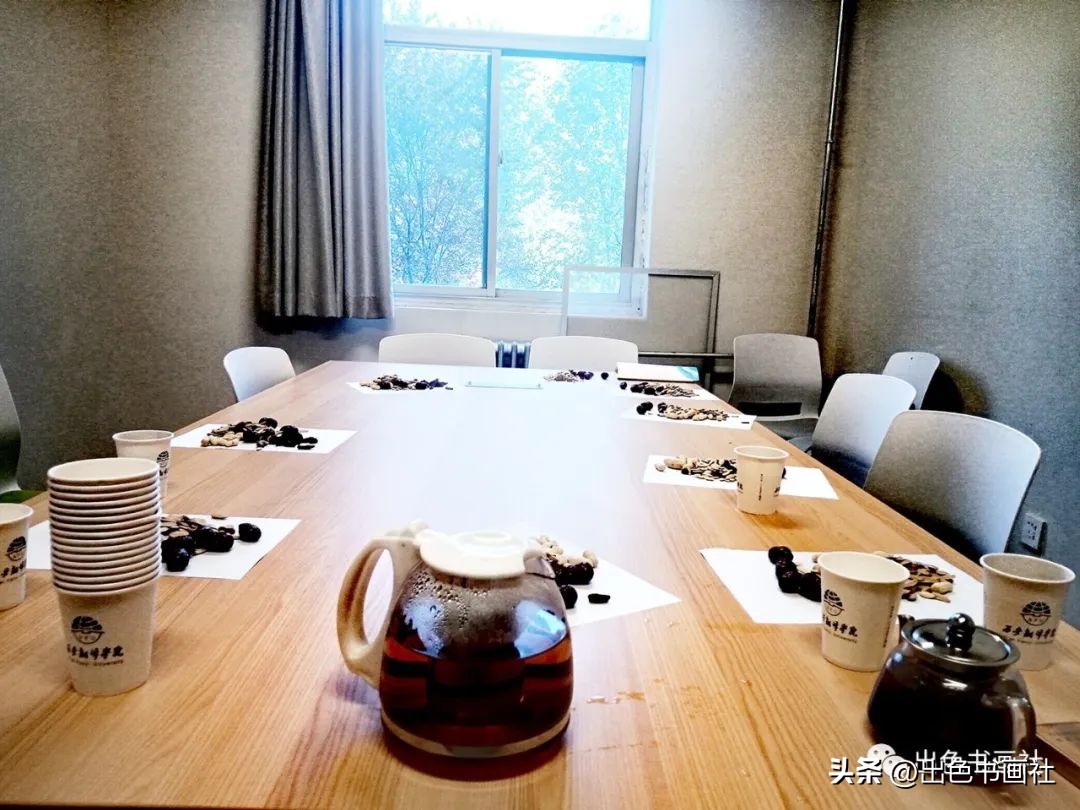 毛驴·石头·荆棘鸟——终南性灵社专访学者·作家王海珺