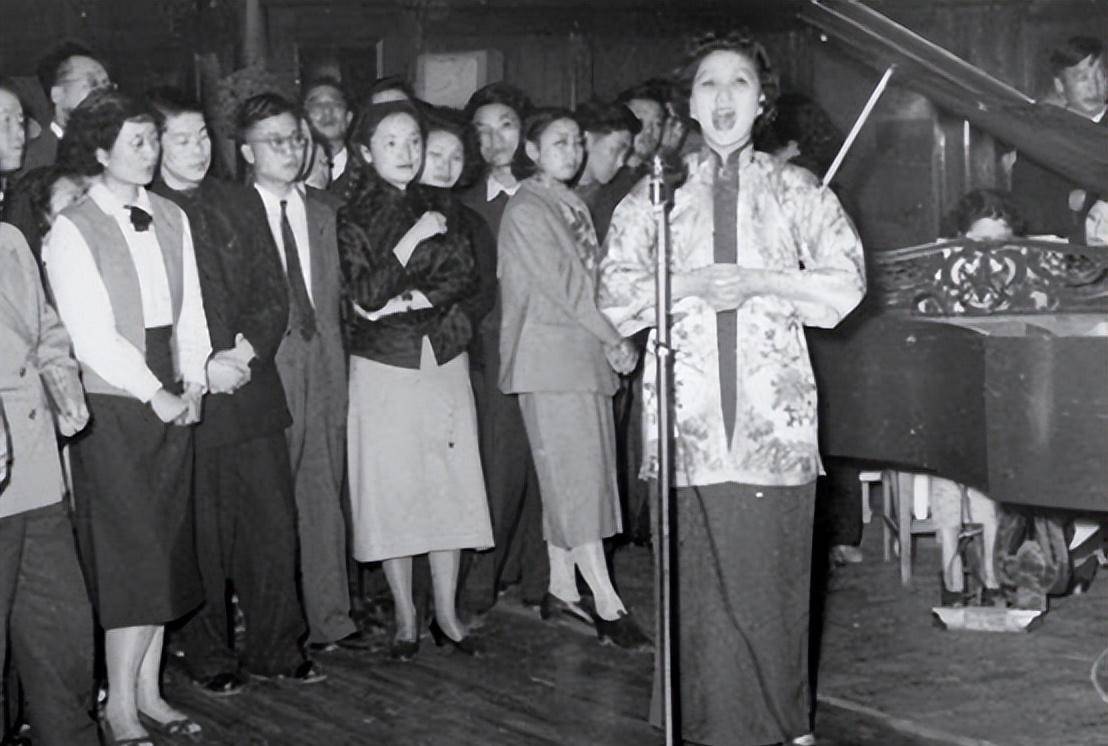 钱学森跟蒋英多大结婚的,钱学森和蒋英几岁结婚的