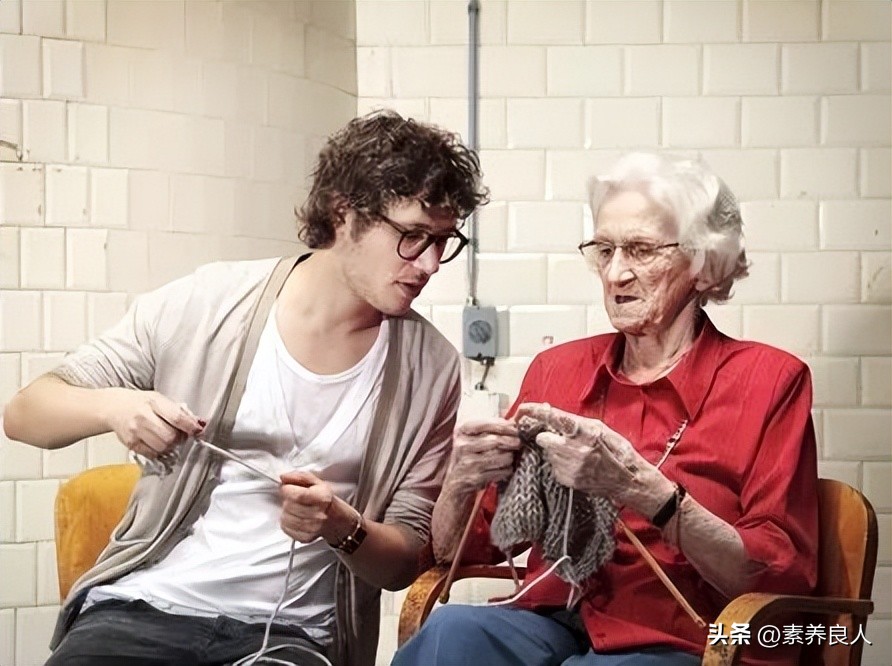 一年减少9万人，国家面临消失危机，韩国年轻人为啥不愿结婚生子