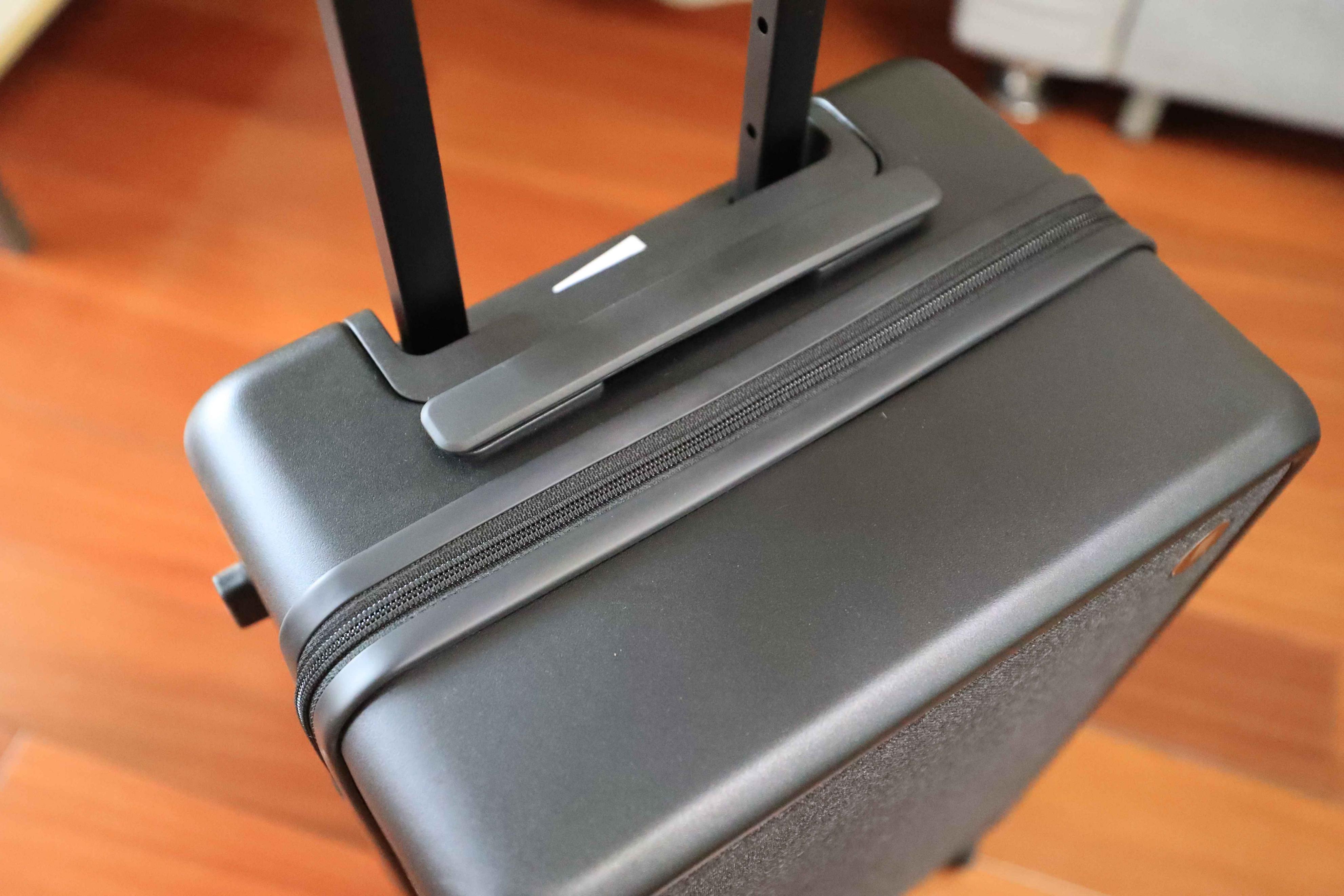 身高1米9也能HOLD住的差旅搭档——地平线8号城市脉搏拉杆箱