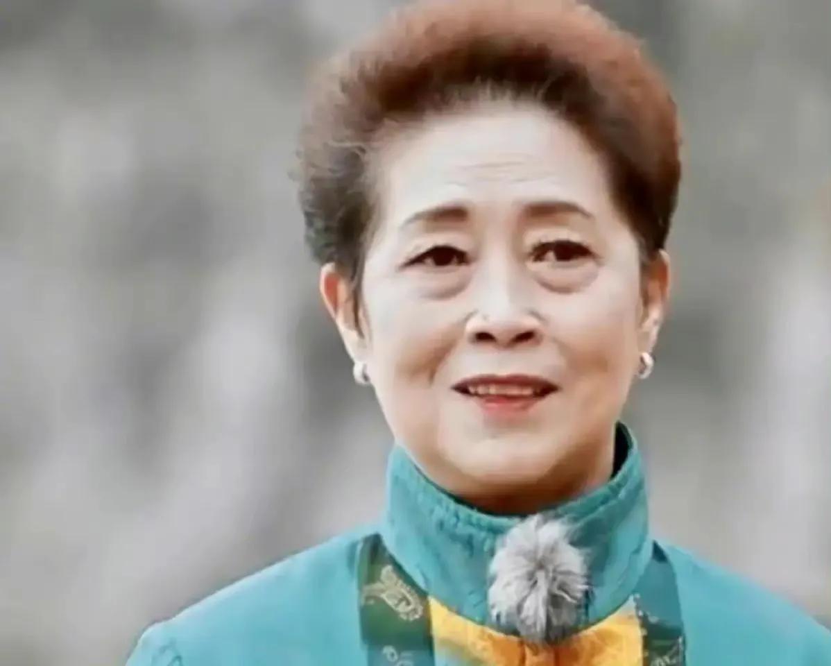 刘三姐黄婉秋病逝不到一年,刘三姐黄婉秋病逝