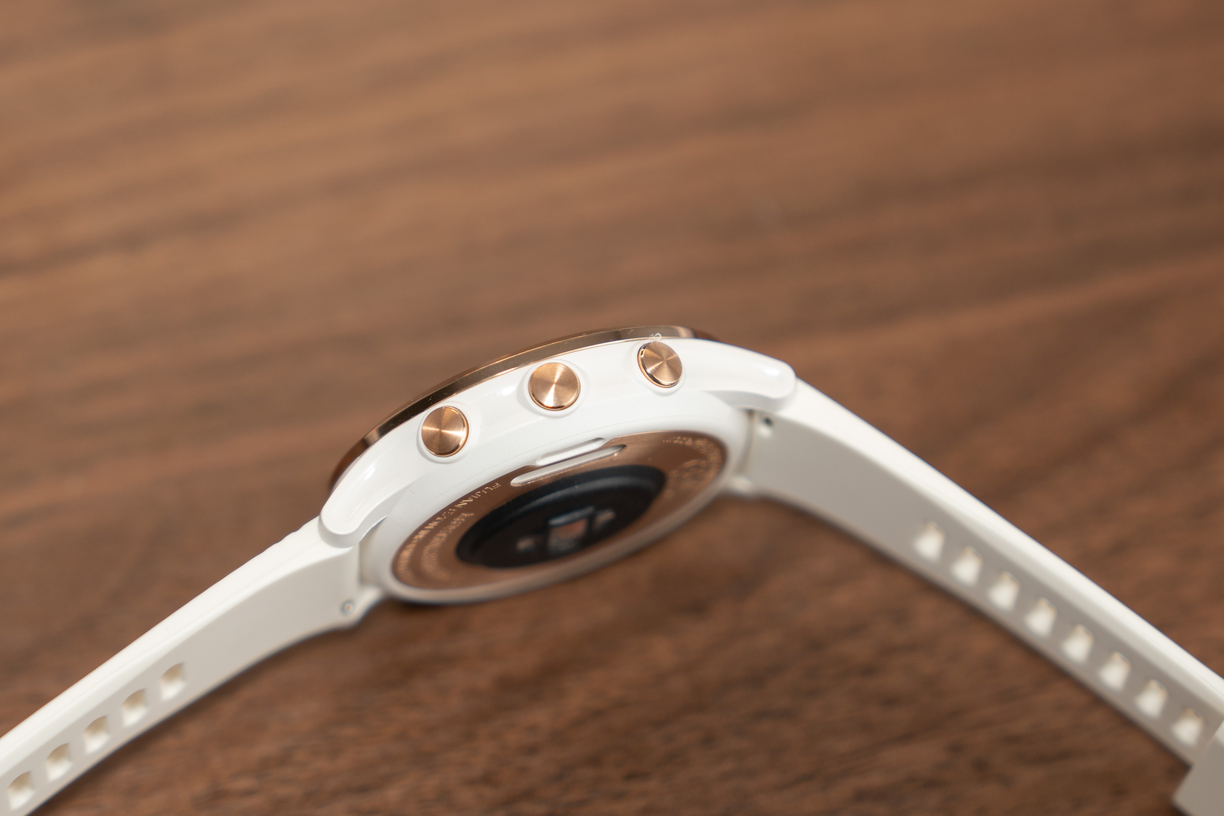 宜准r6手表定位怎么更新,不到一千的稳定器