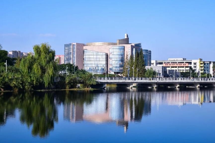 四川硬核高校,星空浩瀚无比探索无止境特别节目