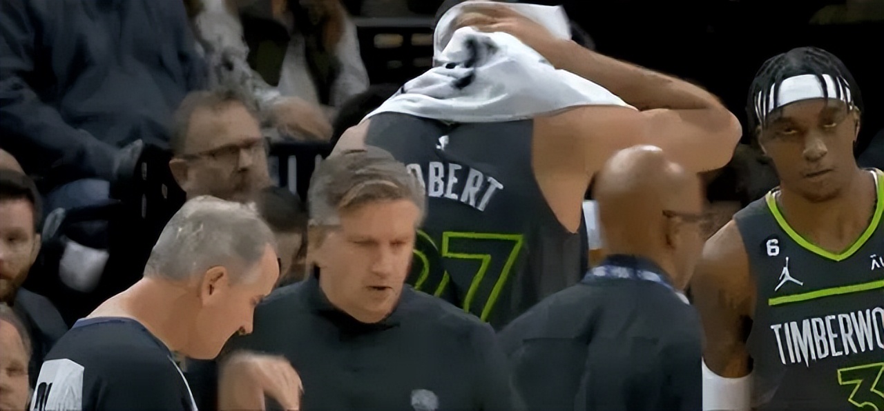 森林狼9换1得到戈贝尔,森林狼关键时刻戈贝尔