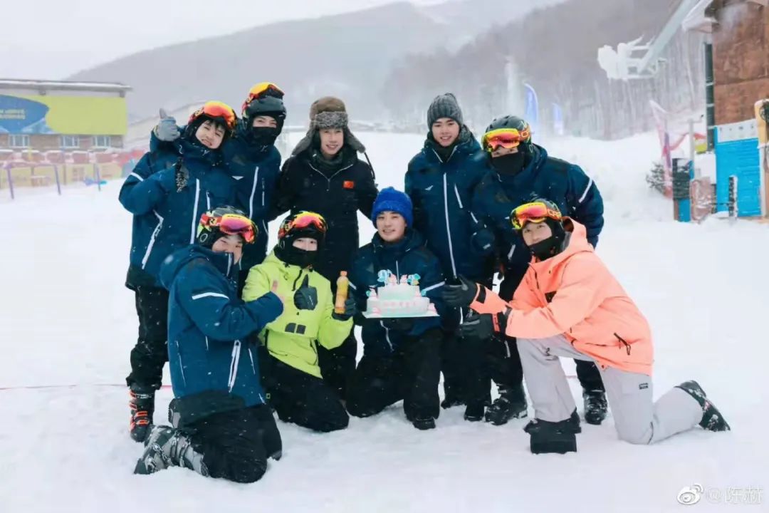 五哈第二季鹿晗为什么没来,鹿晗邓超通宵录制五哈引热议