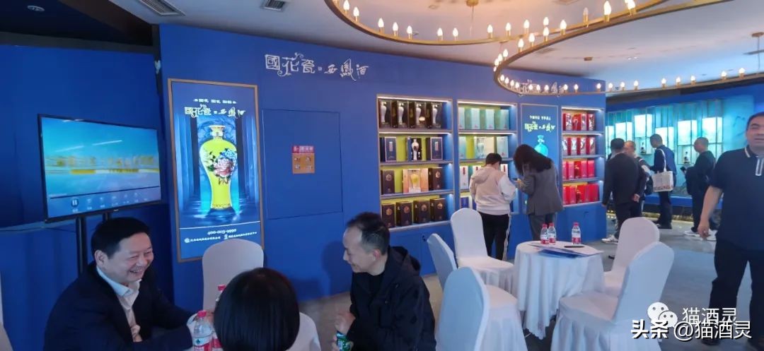 国花瓷西凤酒代理商,陕西国花瓷西凤酒营销推介