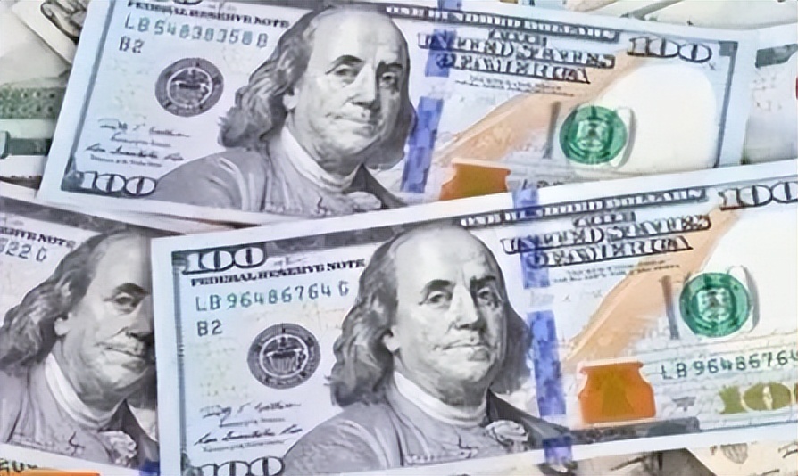 缅甸*市黑**美元汇率：1:2700；1甲黄金价格近240万