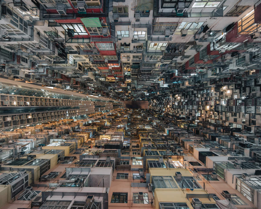 香港穷人住的房子叫劏房,香港有多少人住棺材房