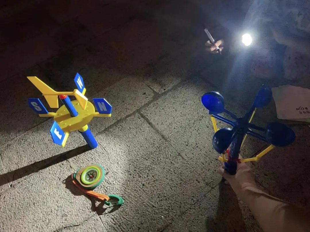 当孩子问你问题怎么回答,孩子问什么都不说怎么沟通