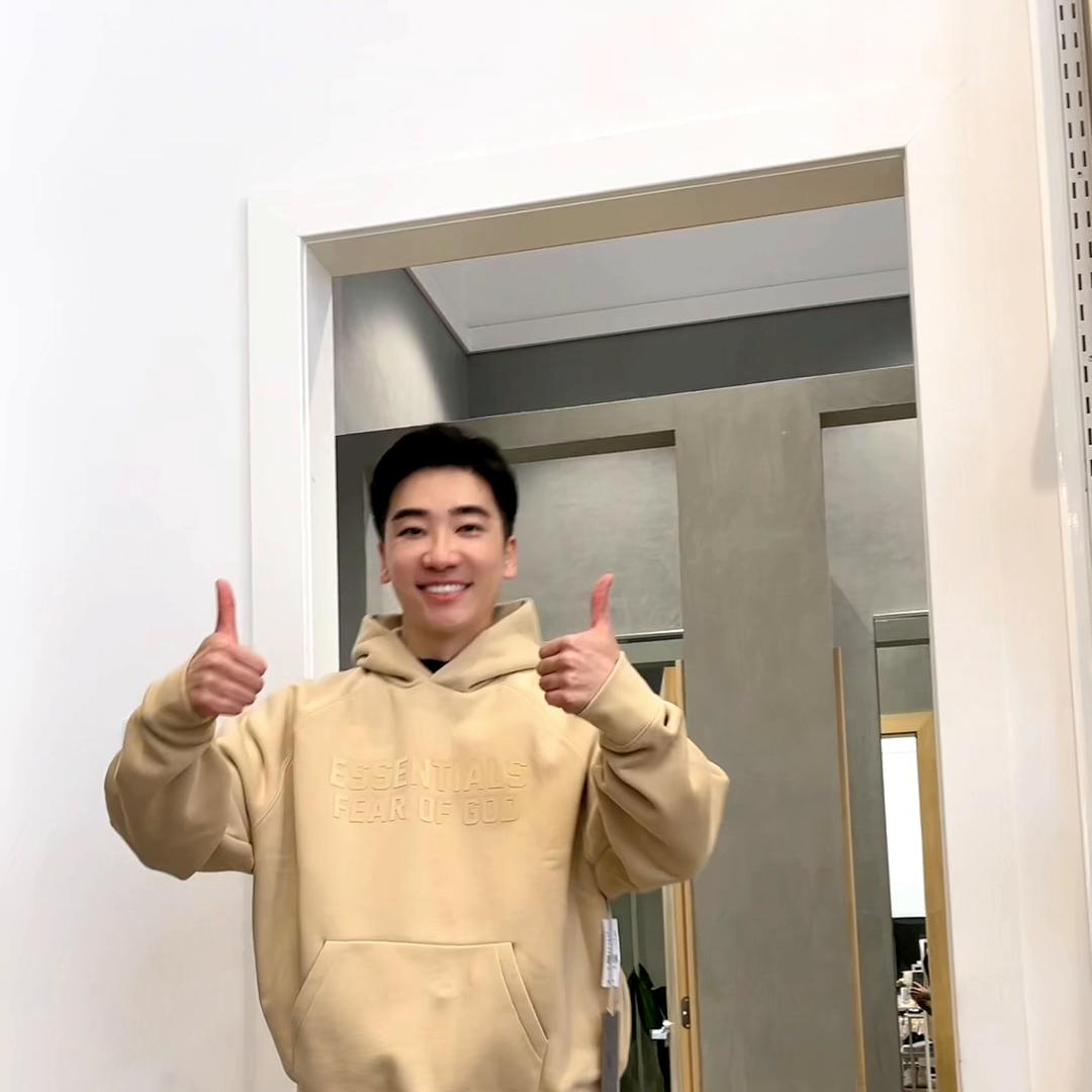 essentials首发,essentials怎么买最划算